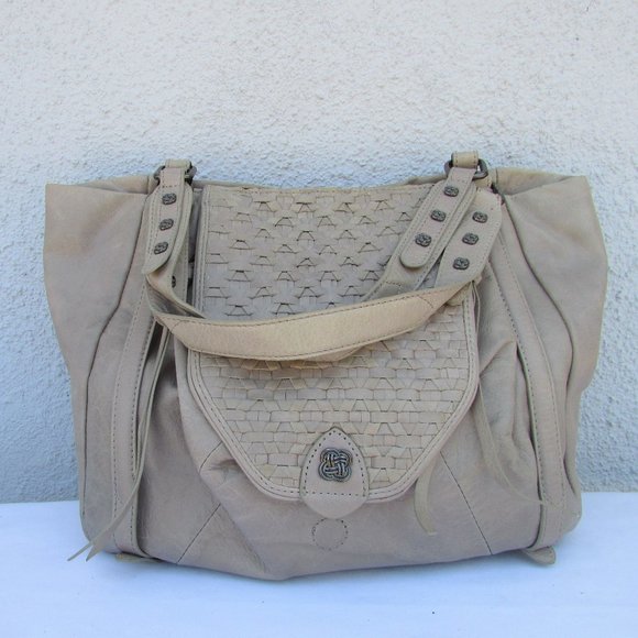 Elliot Lucca taupe beige leather shoulder bag 17